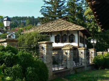 Tryavna houses