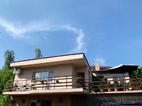 Large luxury house for sale in Pernik