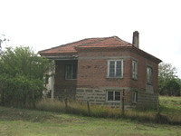 Attractive House Not Far From Sea