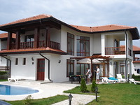 Fully Furnished 3 bedroom house with swimming pool