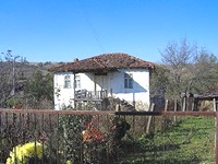 Old house for sale near Sredets