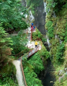 Dyavolskoto garlo cave, Bulgaria